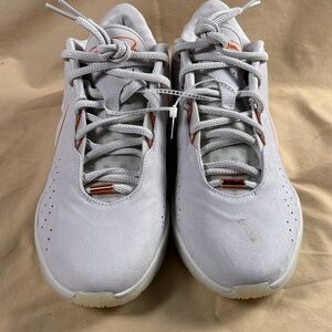 Nike LeBron XXI "Akoya" Light Bone Orange Class B NWOB w/Blemish - FV2345-001